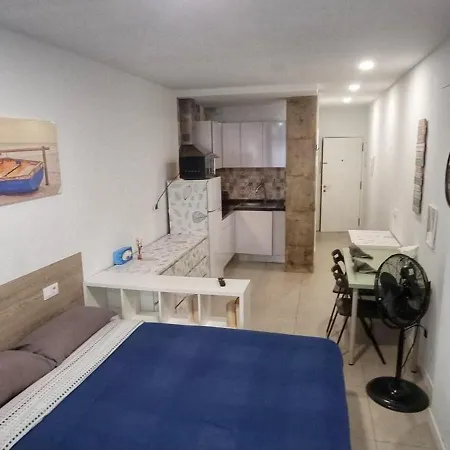 Playa De Canteras & Puerto Loft *